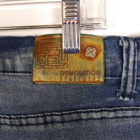 Demolition Statement Jeans Men's Size 40 x 31 Distressed Zipper Pockets - Picture 10 of 10